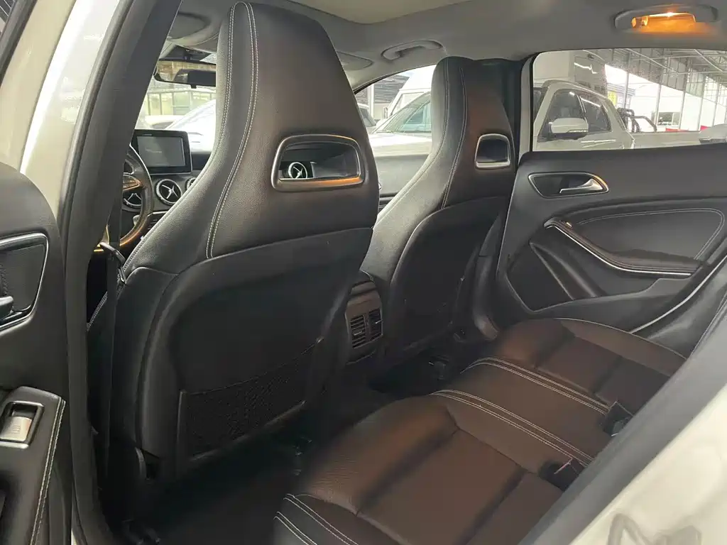 Mercedes-Benz GLA 2016 GLA 200 Dynamic купить на сайте DeffCars