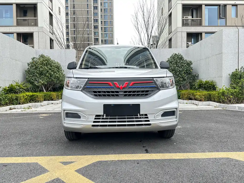 Wuling Hongguang V 2022 1.5L Jinchue version electric power assist LAR купить на сайте DeffCars