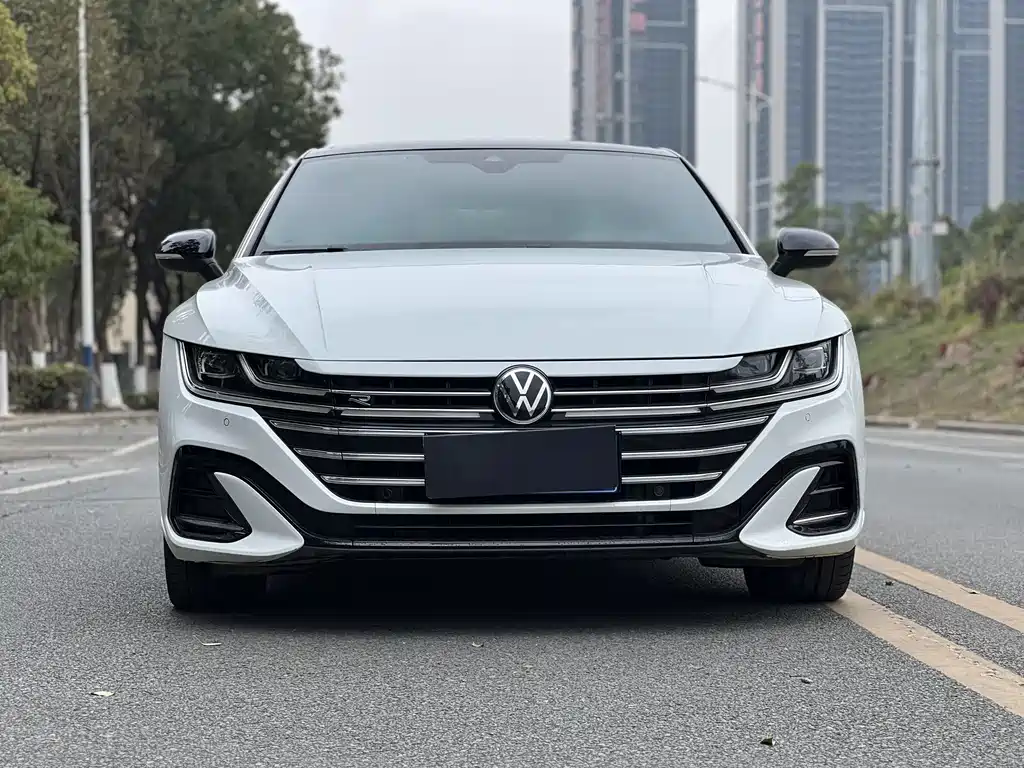 FAW-Volkswagen CC 2021 380TSI eye-catching version купить на сайте DeffCars