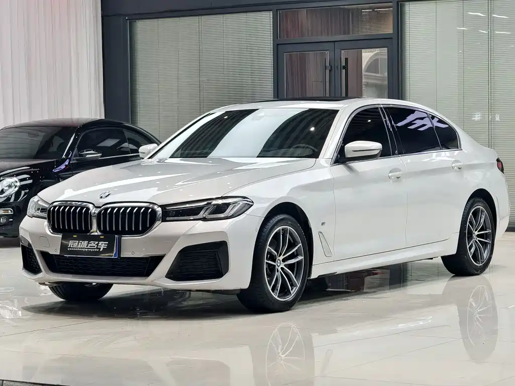BMW 5 Series 2022 525Li M Sports Package купить на сайте DeffCars