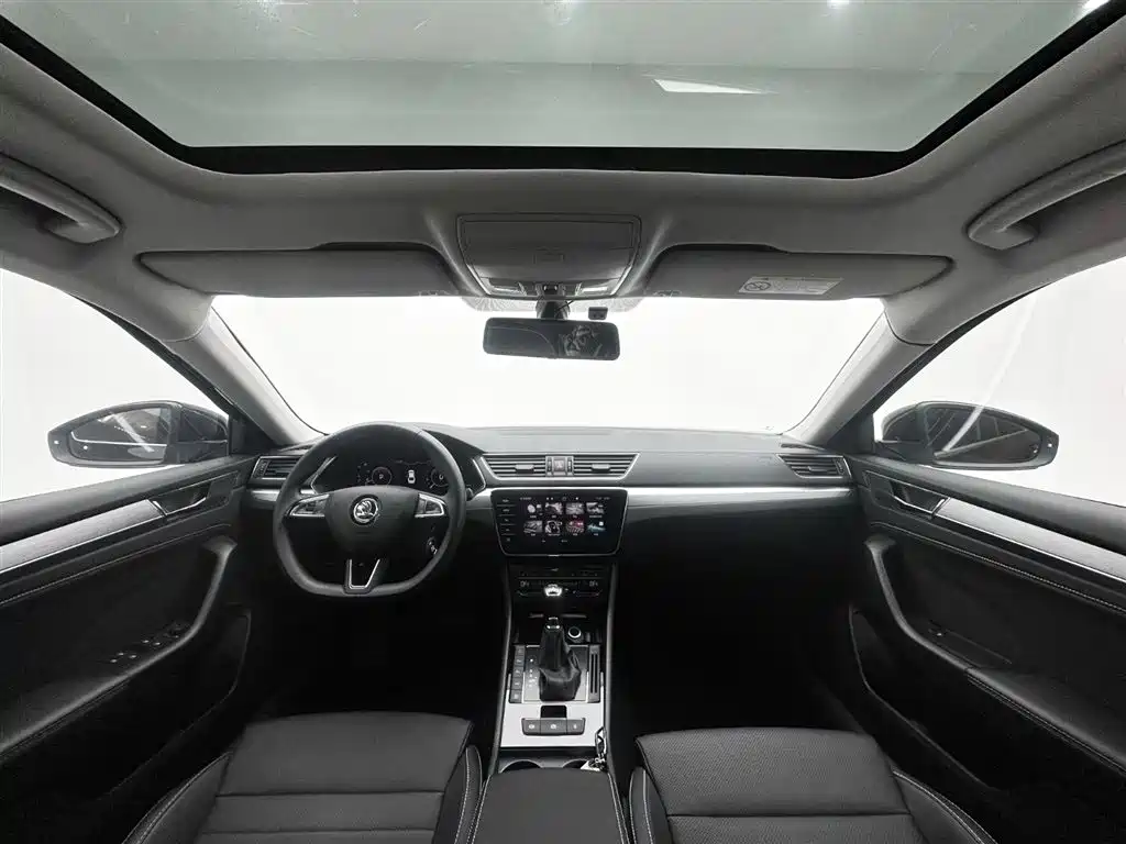 Superb 2023 facelift TSI280 DSG exclusive version купить на сайте DeffCars