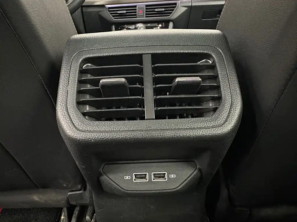 Bora 2023 200TSI DSG Yuexing Edition купить на сайте DeffCars