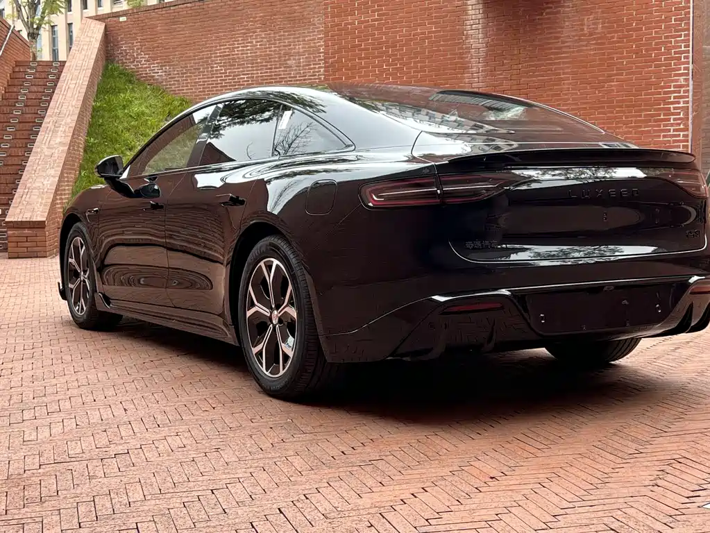 Zhijie S7 2026 Max купить на сайте DeffCars