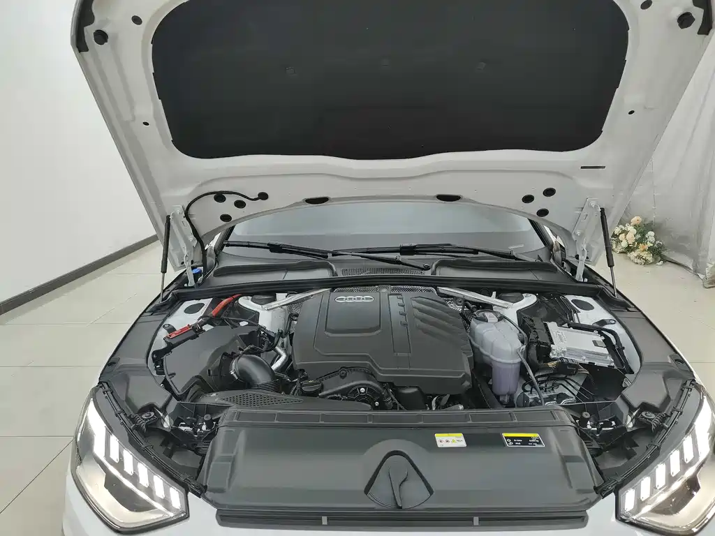 Audi A4L 2024 40 TFSI Fashionable and Dynamic купить на сайте DeffCars