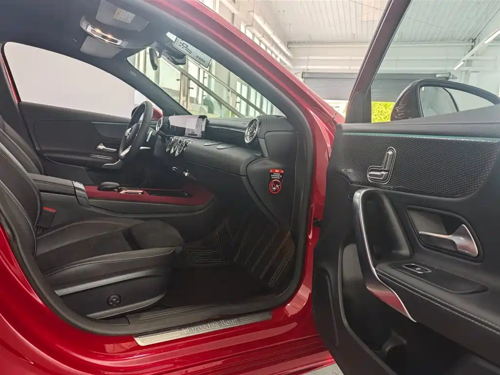 Mercedes-Benz A-Class 2022 A 200 L Sports Sedan Fashionable купить на сайте DeffCars