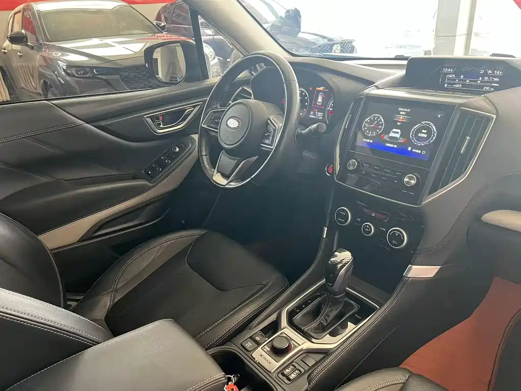 Forester 2022 2.0i AWD Deluxe Edition EyeSight купить на сайте DeffCars
