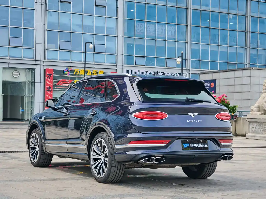 Bentayga 2022 4.0T V8 купить на сайте DeffCars
