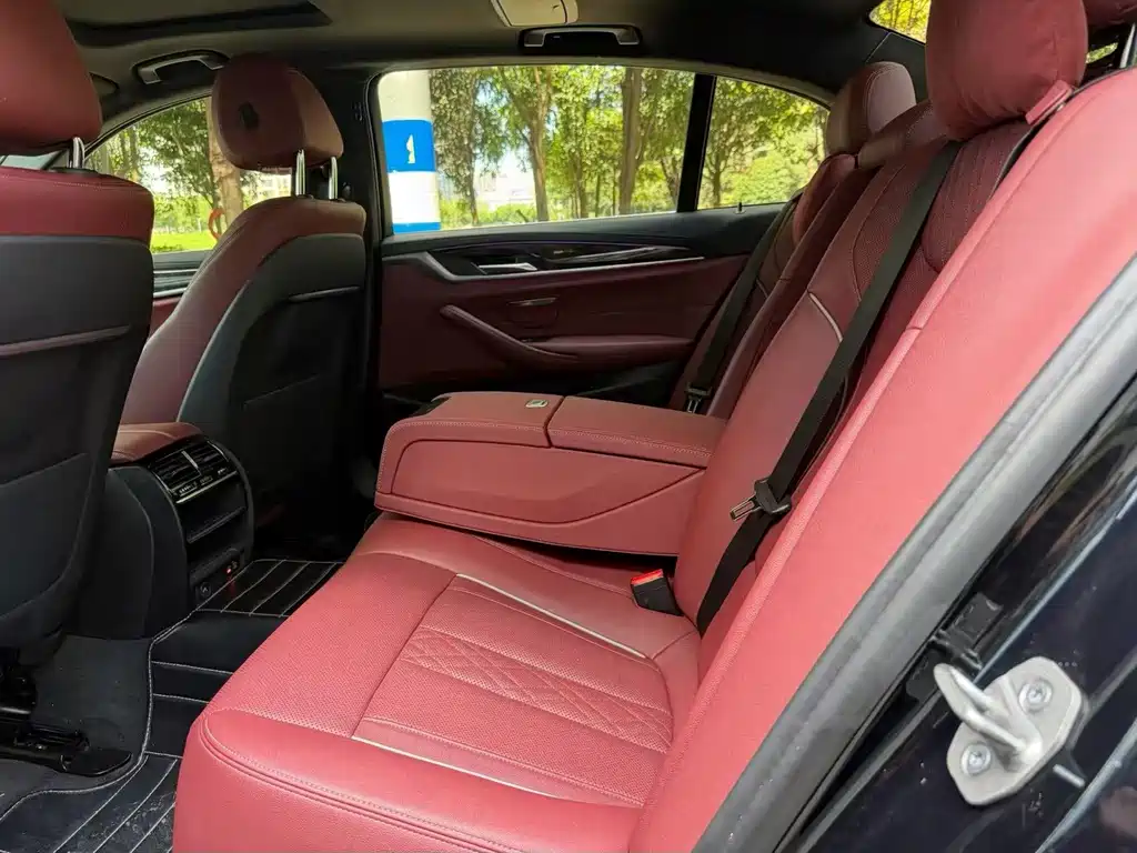BMW 5 Series 2021 525Li M Sports Package купить на сайте DeffCars