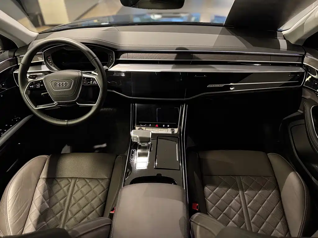 Audi A8 2024 A8L 50 TFSI quattro Premium Selection купить на сайте DeffCars