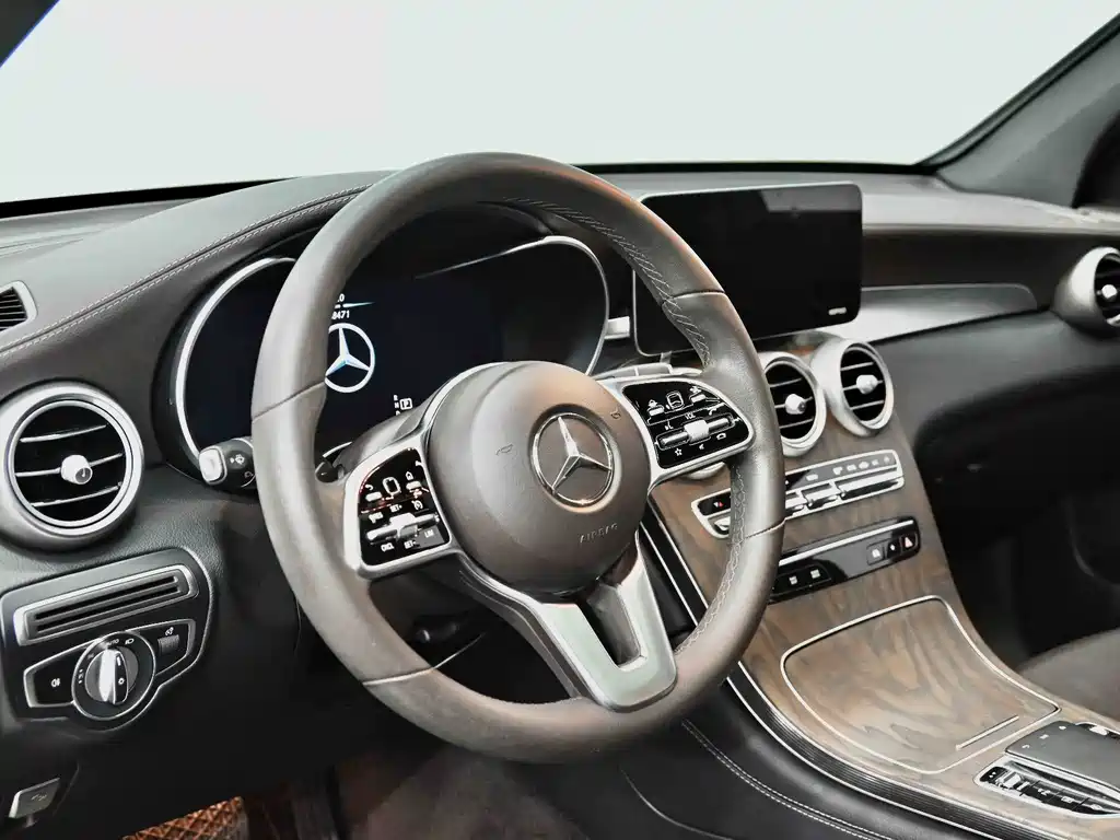 Mercedes-Benz GLC 2020 facelift GLC 260 L 4MATIC luxury model купить на сайте DeffCars
