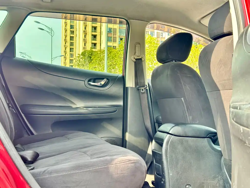Tiida 2011 1.6L CVT luxury model купить на сайте DeffCars