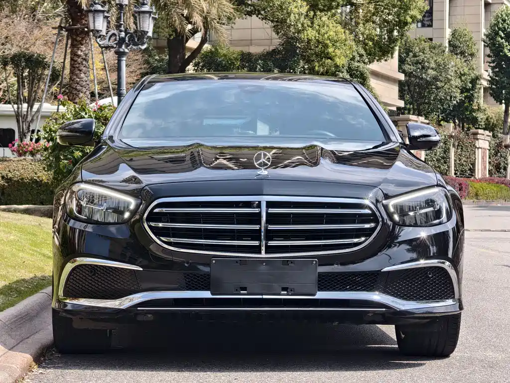 Mercedes-Benz E-Class 2022 E 300 L Luxury Model купить на сайте DeffCars