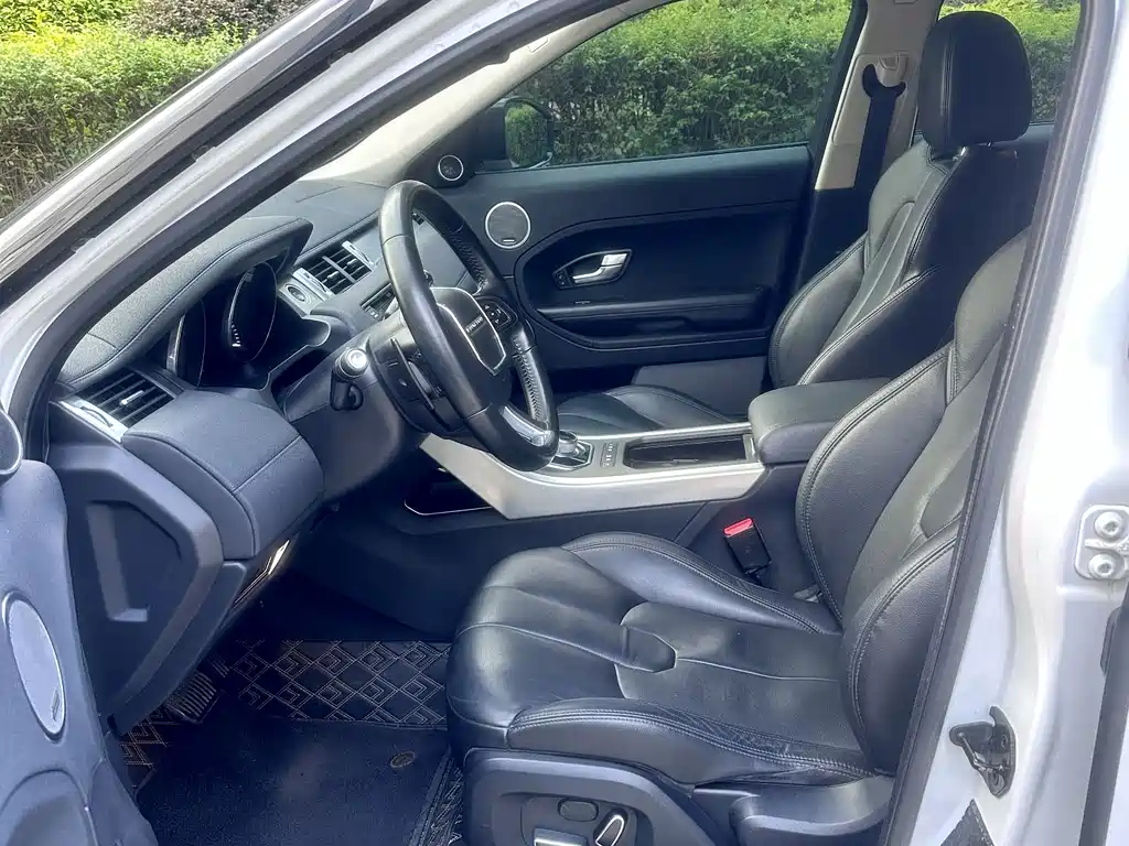 Range Rover Evoque 2015 2.0T five-door Zhiyao version купить на сайте DeffCars