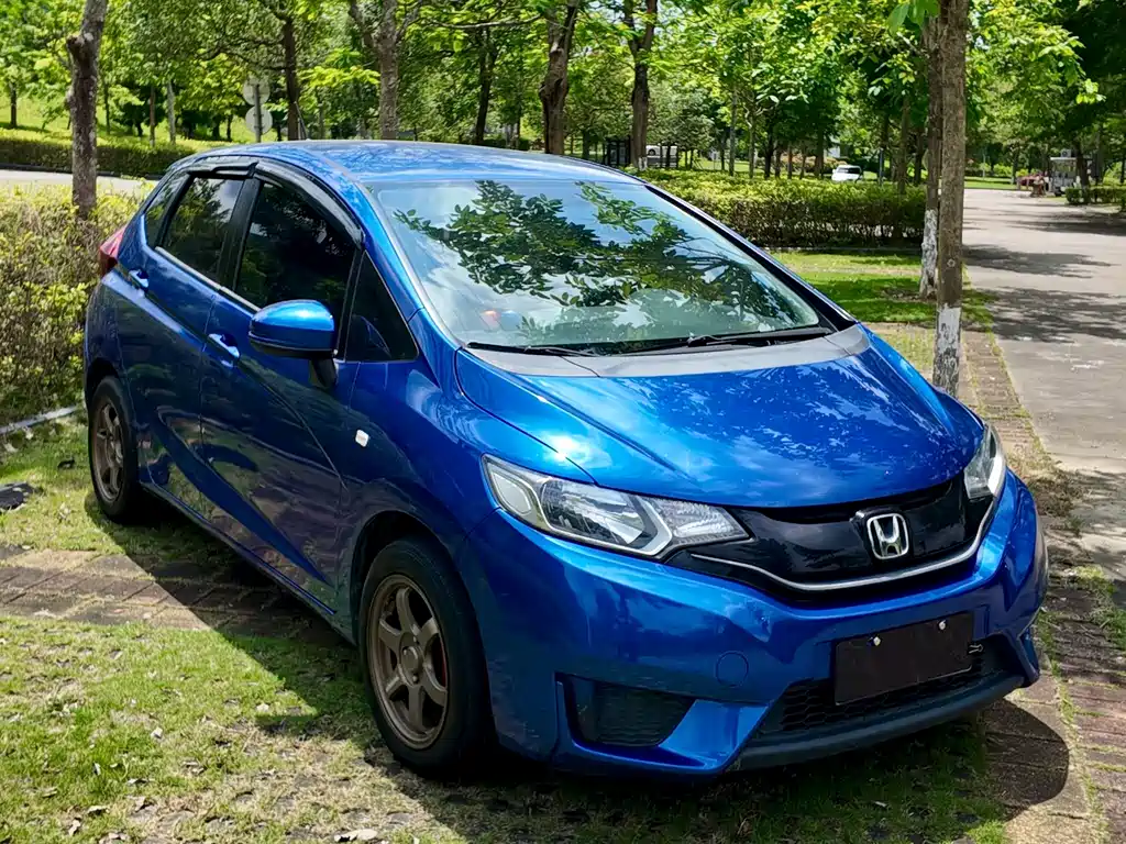 Fit 2016 1.5L LX CVT comfort model купить на сайте DeffCars