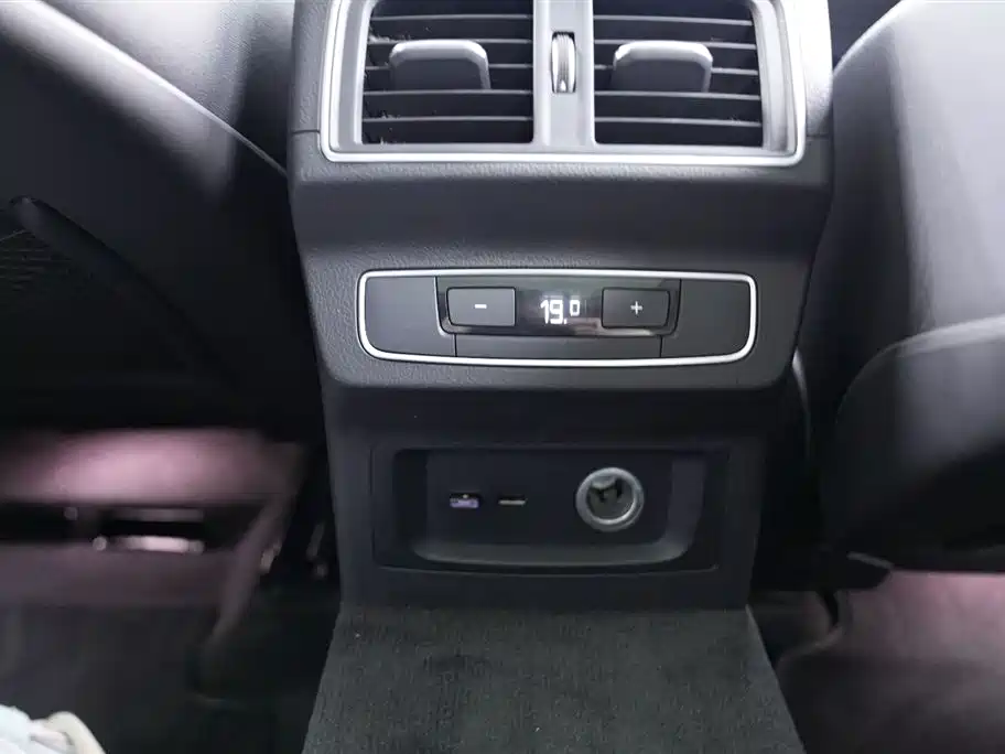 Audi Q5L 2022 facelift 40T luxury and elegant model купить на сайте DeffCars