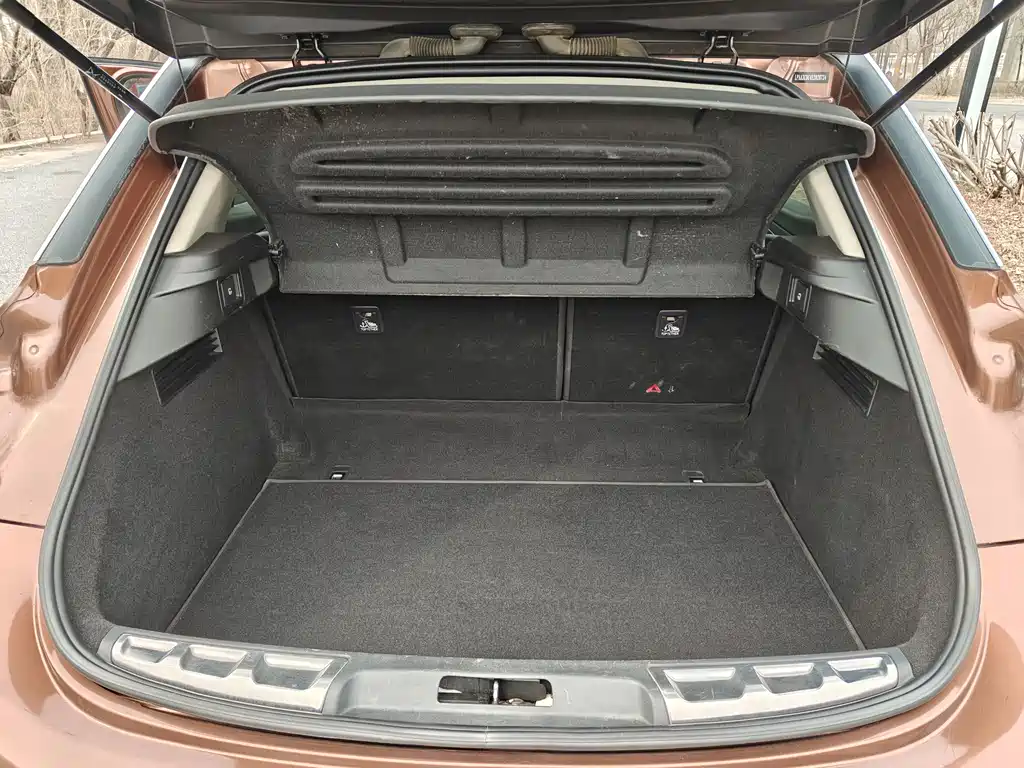 DS 6 2014 1.6T Deluxe Edition THP160 купить на сайте DeffCars