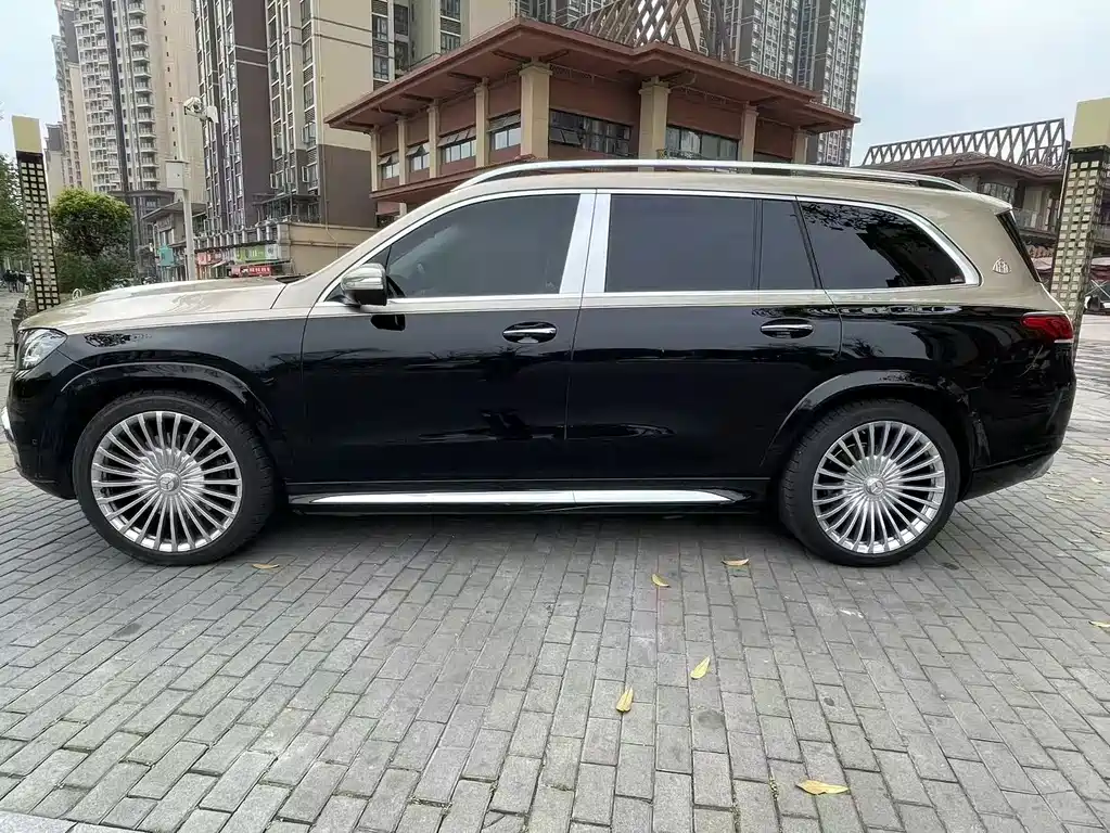 Maybach GLS 2022 GLS 600 4MATIC Gift Edition купить на сайте DeffCars