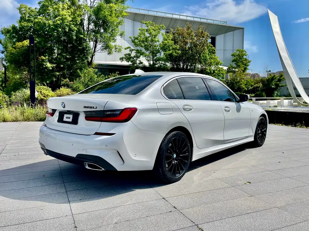 BMW 3 Series 2021 325Li M Sports Package купить на сайте DeffCars