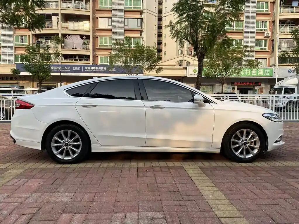 Mondeo 2017 EcoBoost 200 Fashion Model купить на сайте DeffCars