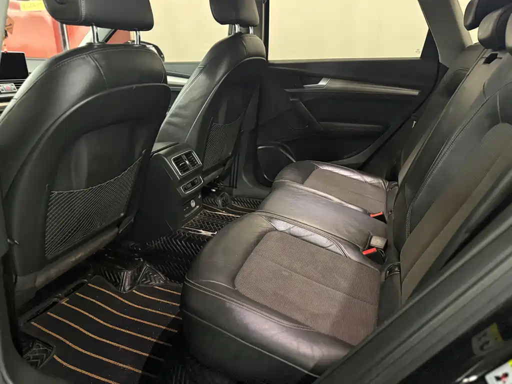 Audi Q5L 2018 45 TFSI Exclusive Fashion Model National VI купить на сайте DeffCars