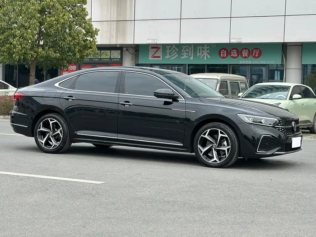 Passat 2024 380TSI Starry Sky Deluxe Edition купить на сайте DeffCars