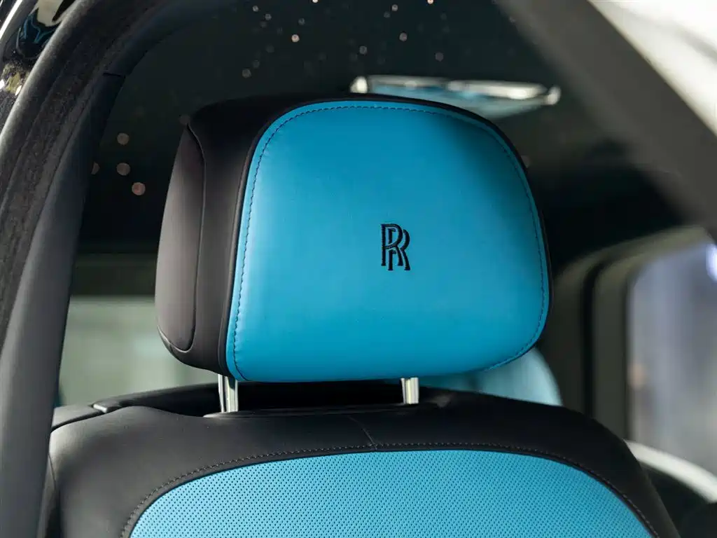 Cullinan 2024 Black Badge купить на сайте DeffCars