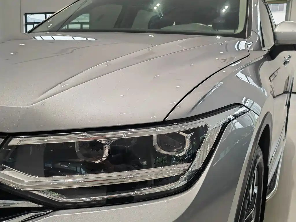 Tiguan L 2022 330TSI automatic two-wheel drive R-Line version купить на сайте DeffCars