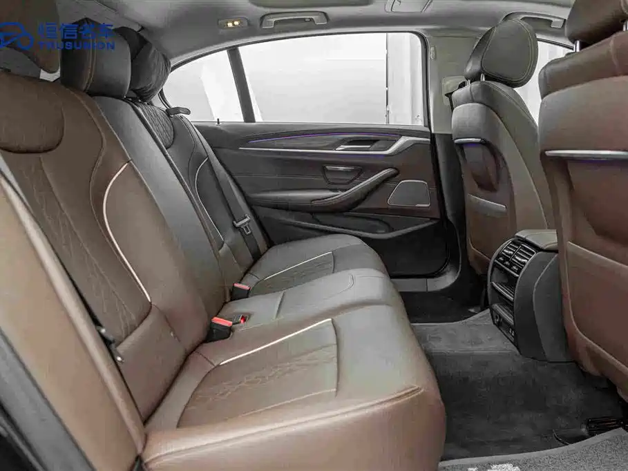 BMW 5 Series 2022 530Li Leading Luxury Package купить на сайте DeffCars