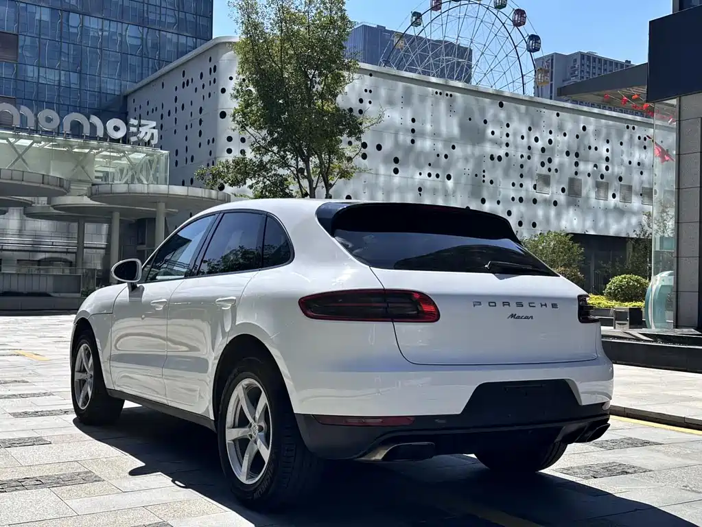Macan 2017 Macan 2.0T купить на сайте DeffCars