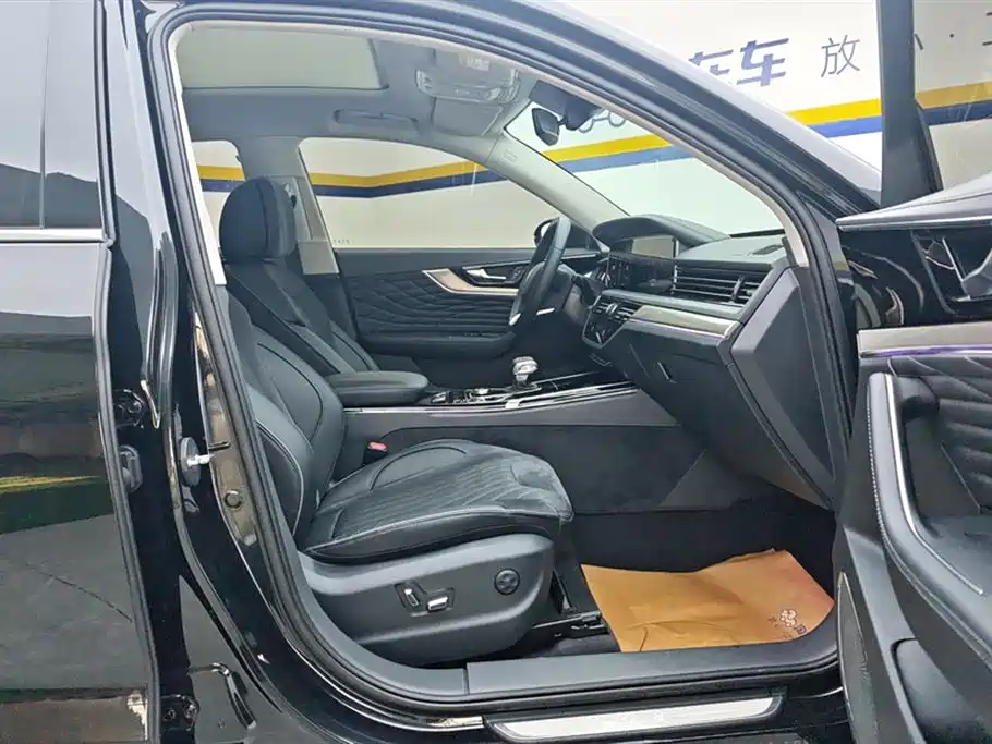 Hongqi HS5 2022 facelift 2.0T Zhilian Flagship Edition купить на сайте DeffCars