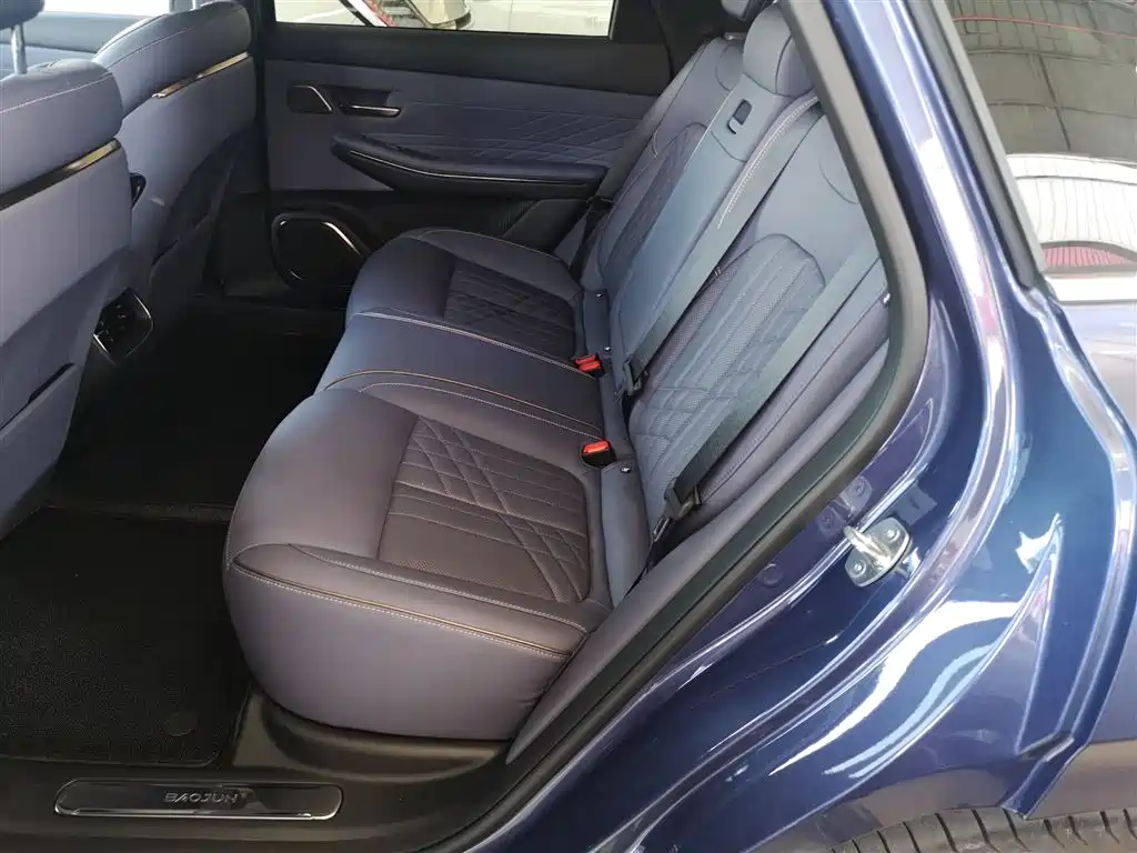Baojun Xiangjing 2025 plug-in hybrid 140km luxury version купить на сайте DeffCars