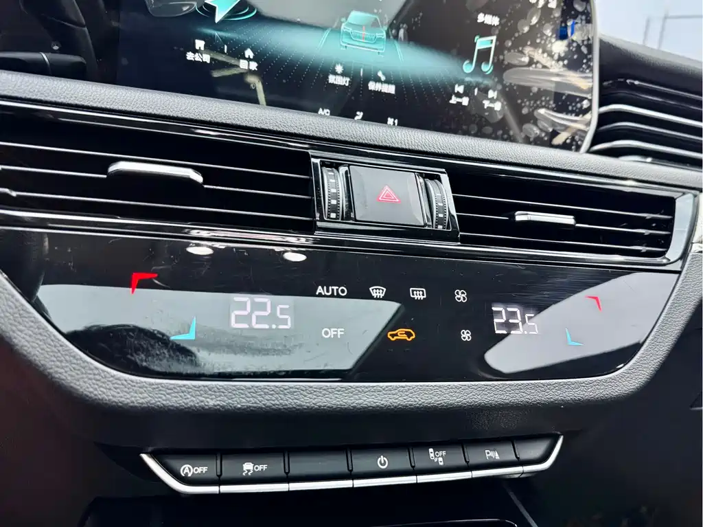 Hongqi HS5 2019 2.0T Zhilian Flagship Edition купить на сайте DeffCars