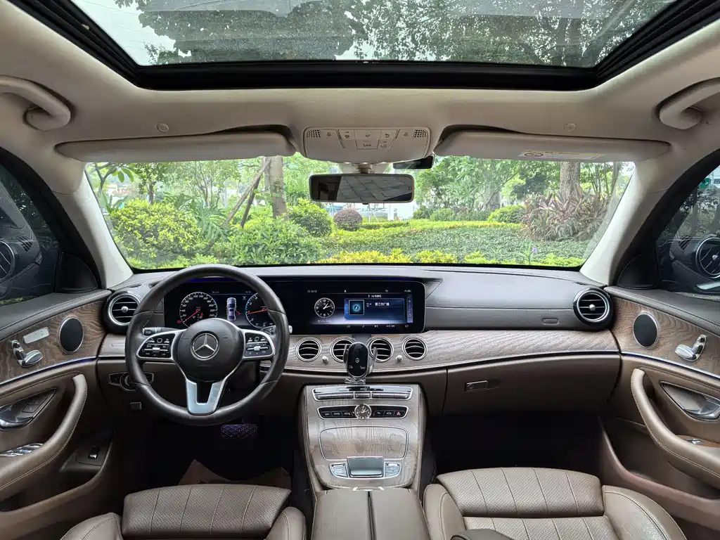 Mercedes-Benz E-Class 2019 E 200 L купить на сайте DeffCars