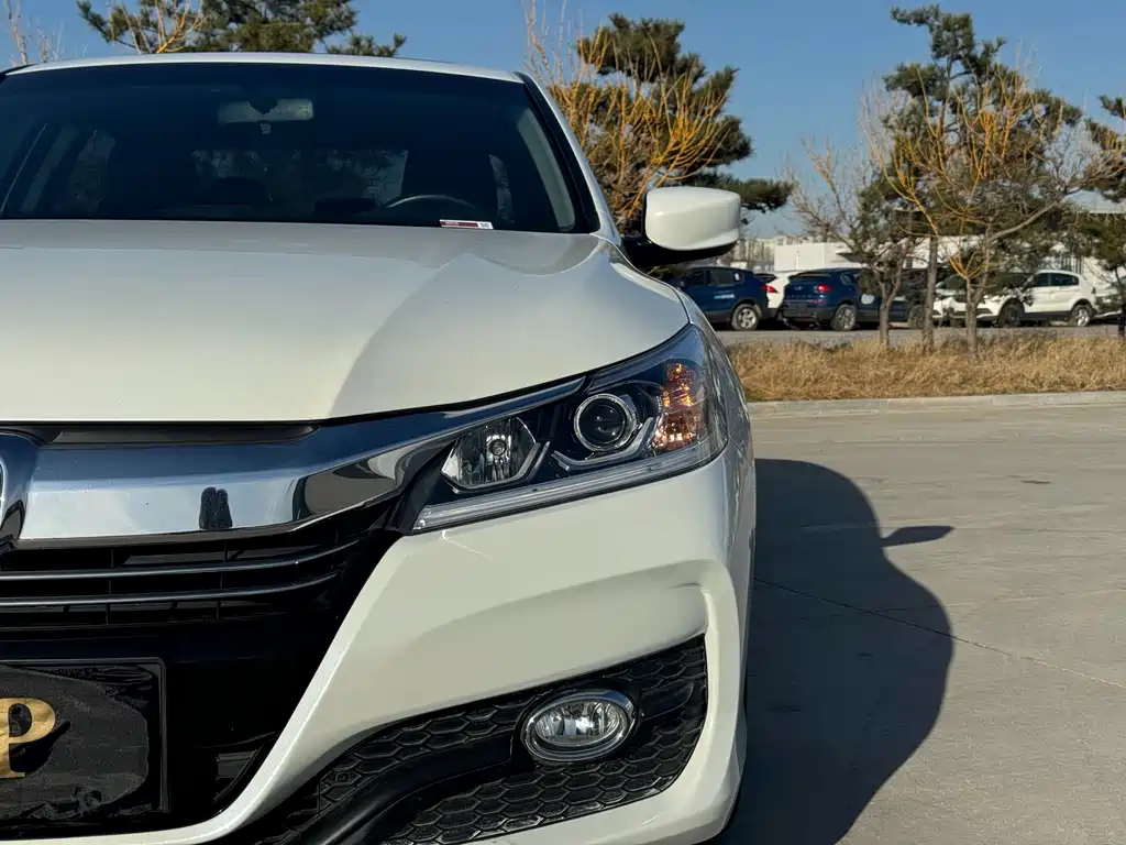 Accord 2016 2.0L Elite Edition купить на сайте DeffCars