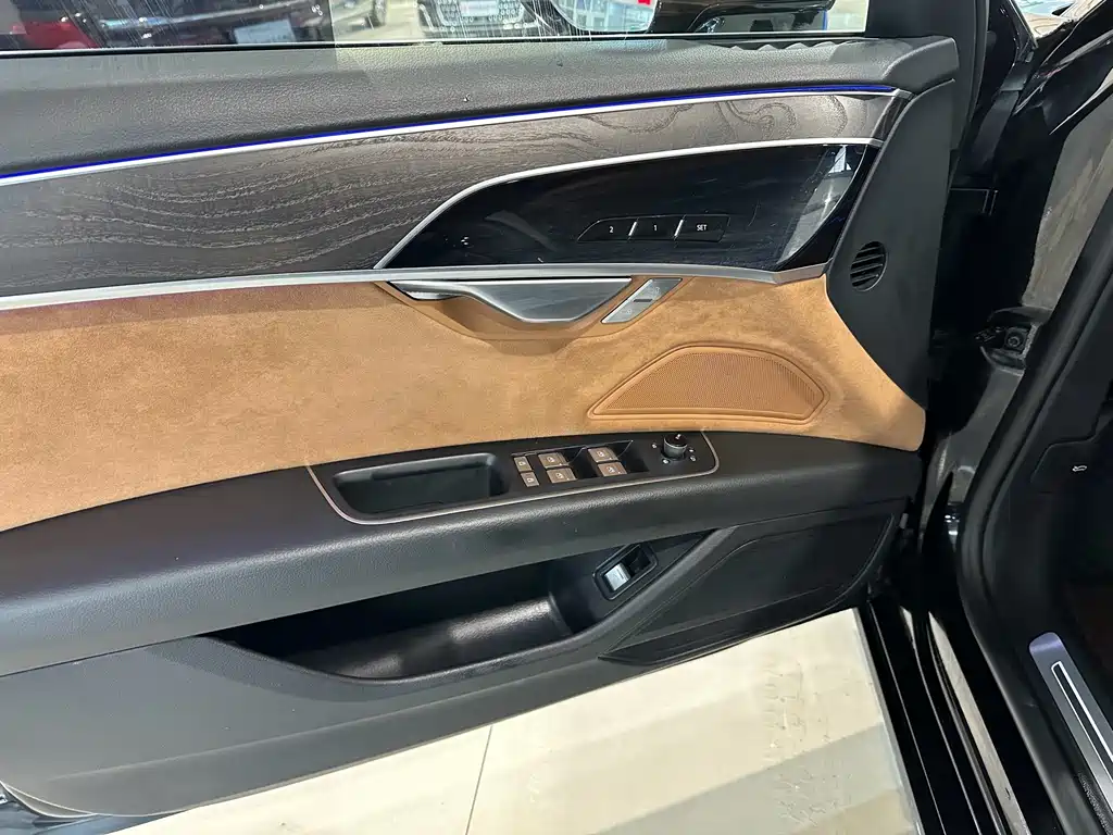 Audi A8 2021 A8L 50 TFSI quattro comfort type купить на сайте DeffCars