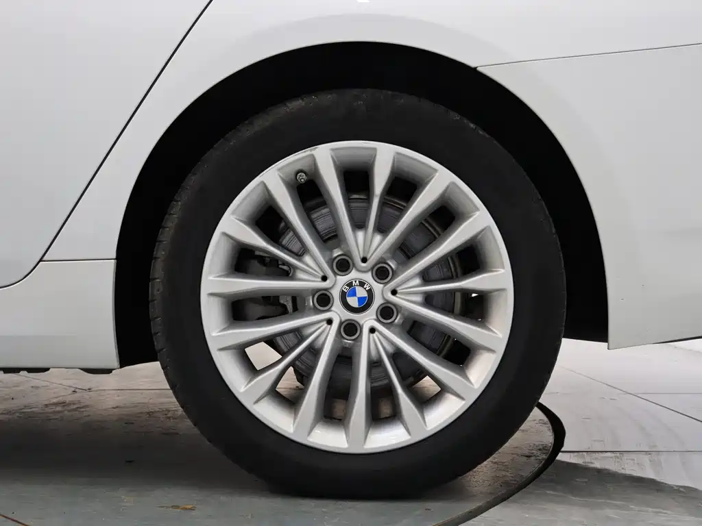 BMW 5 Series 2021 facelift 525Li luxury package купить на сайте DeffCars