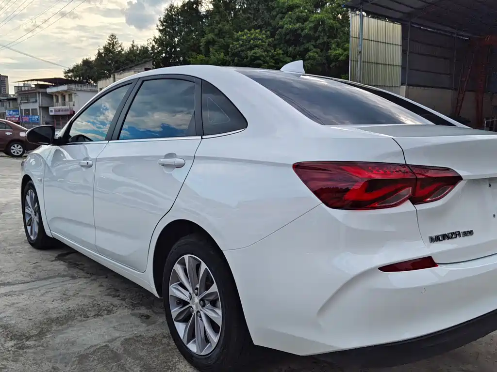 Cruze 2021 320 Automatic Sunroof Edition купить на сайте DeffCars