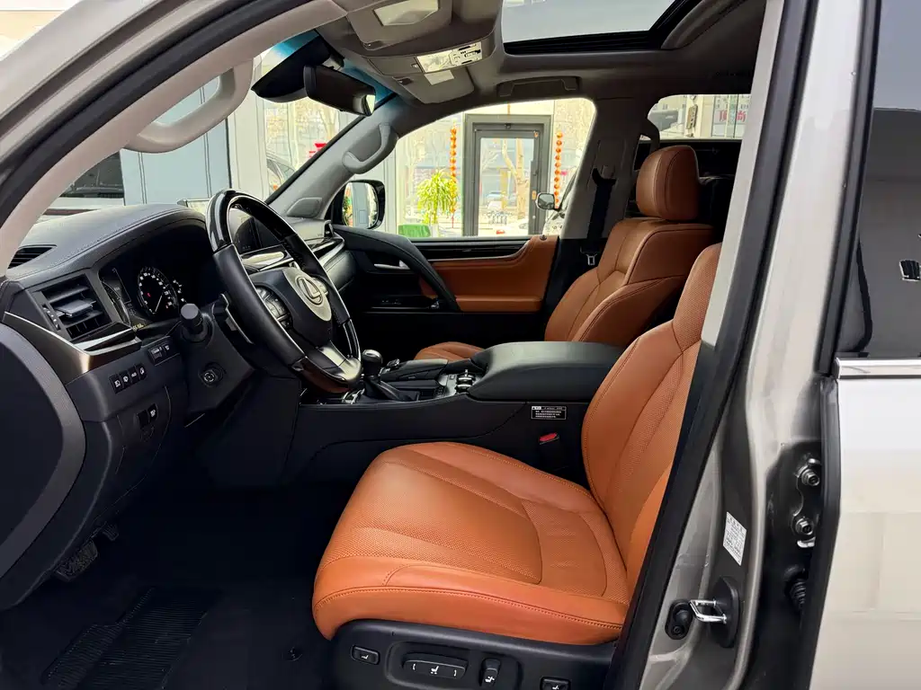 Lexus LX 2019 570 Premium Luxury Edition купить на сайте DeffCars