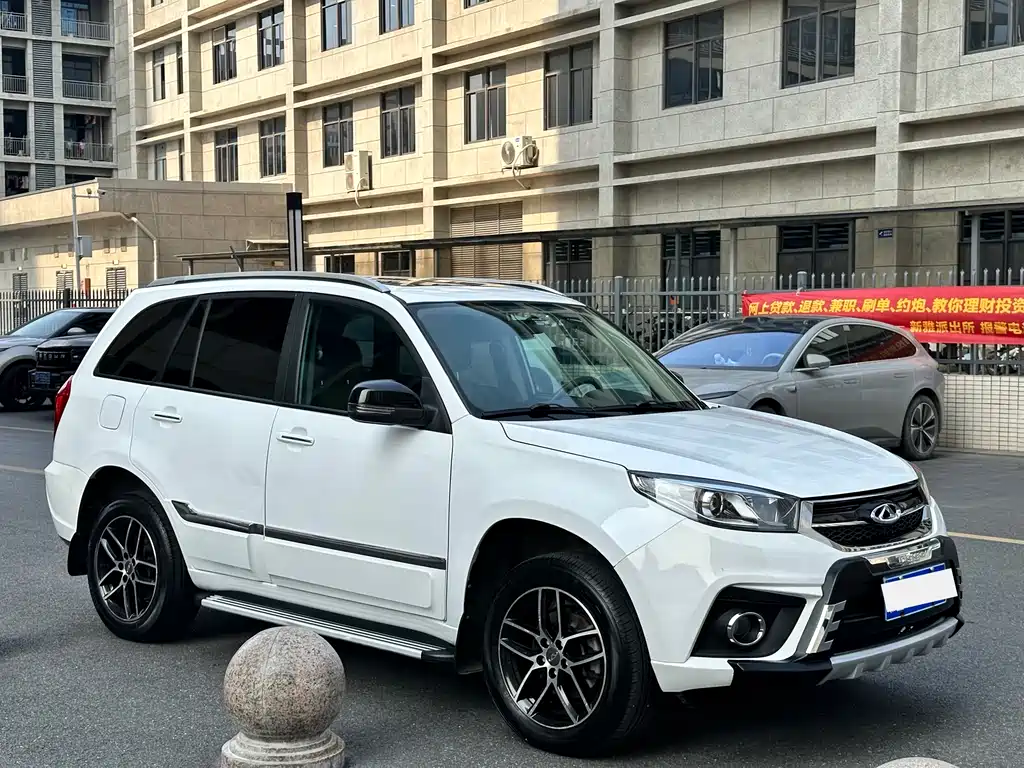 Tiggo 3 2018 1.6L CVT million global version купить на сайте DeffCars