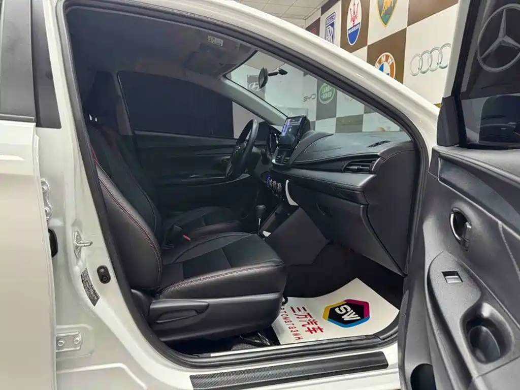 YARiS L Zhixuan 2022 Zhixuan X 1.5L CVT luxury PLUS version купить на сайте DeffCars
