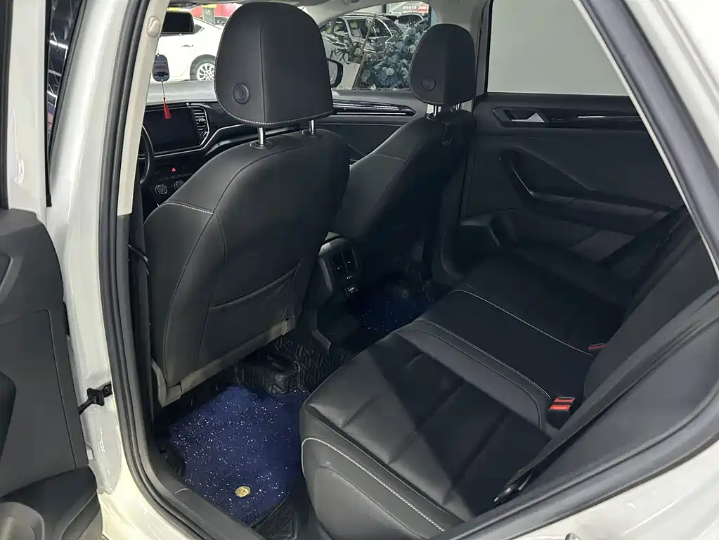 T-ROC 2022 model 280TSI DSG two-wheel drive comfort PLUS купить на сайте DeffCars