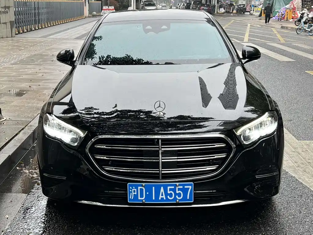 Mercedes-Benz E-Class 2025 E 300 L Luxury Model купить на сайте DeffCars