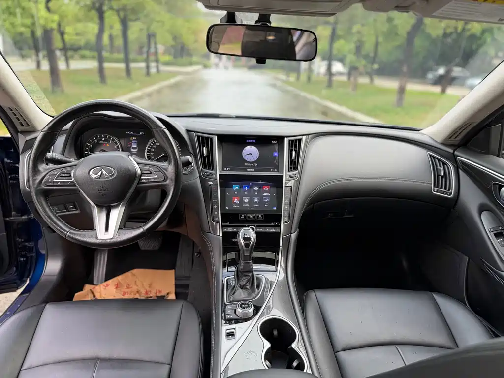 Infiniti Q50L 2018 2.0T Comfort Edition National VI купить на сайте DeffCars