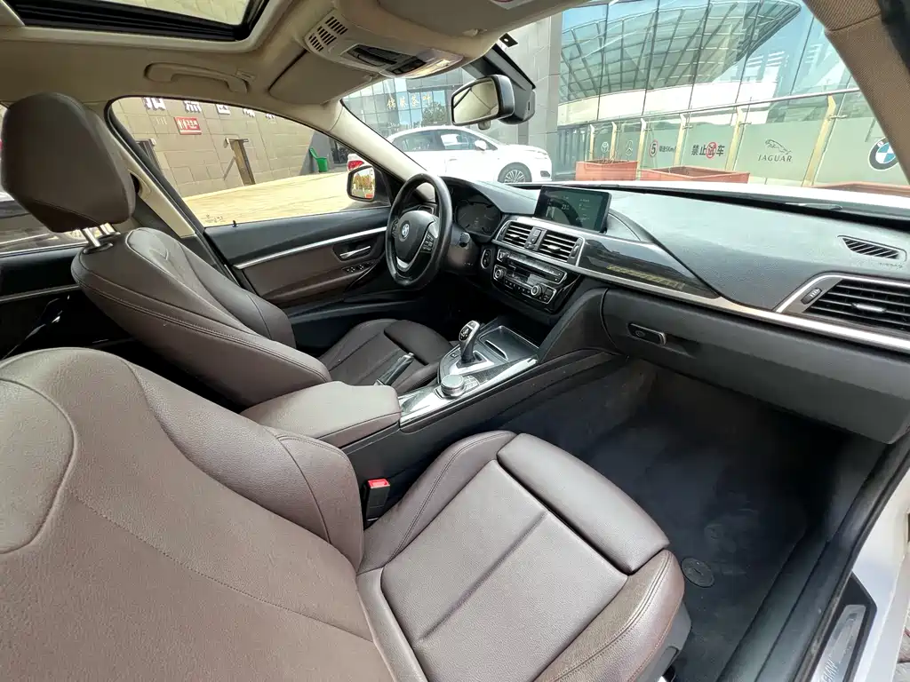 BMW 3 Series 2018 320Li Leading Luxury Package купить на сайте DeffCars