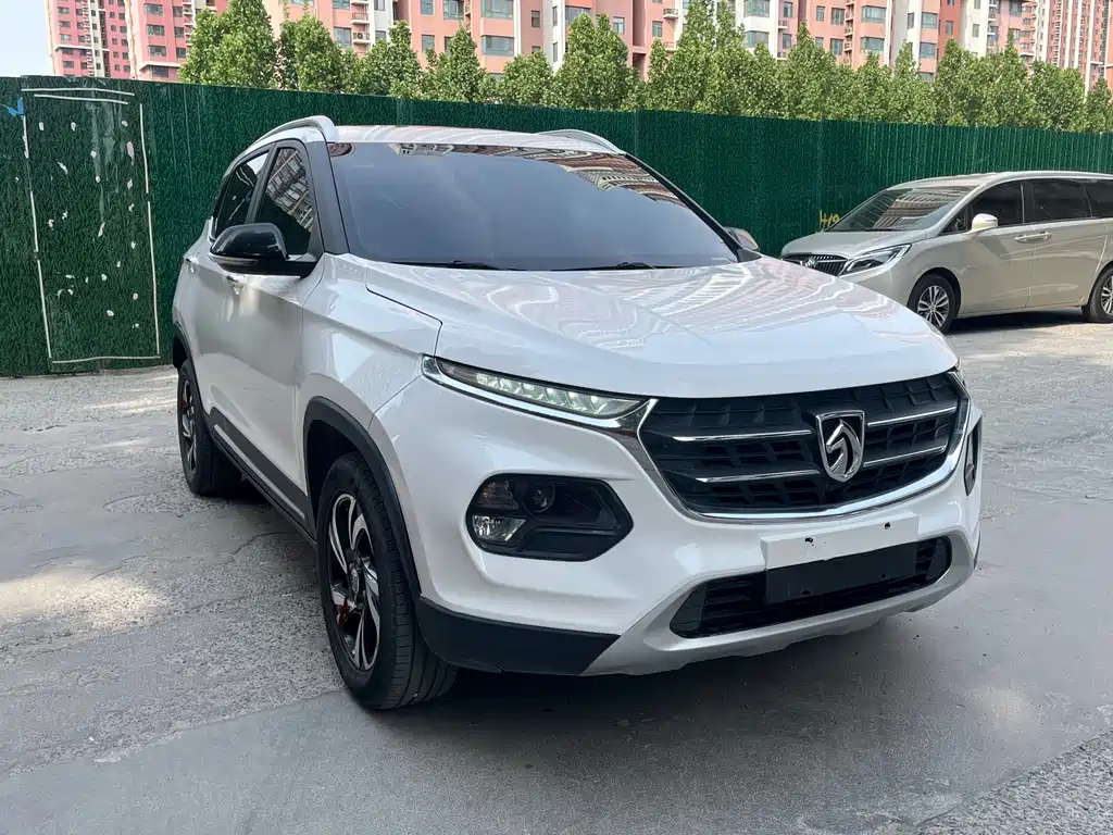 Baojun 510 2018 1.5L Automatic Anniversary Special Edition National V купить на сайте DeffCars