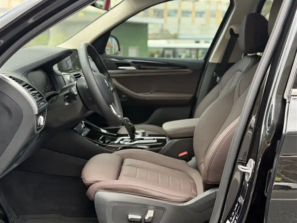BMW X3 2021 facelift xDrive25i luxury package купить на сайте DeffCars