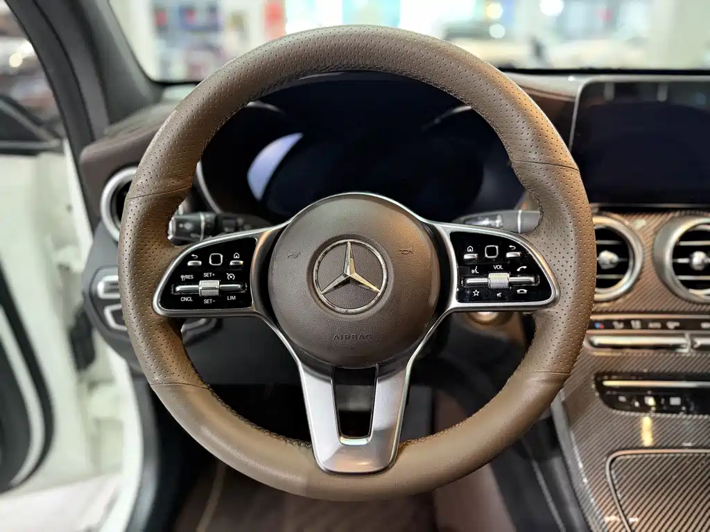 Mercedes-Benz GLC 2020 facelift GLC 260 L 4MATIC dynamic купить на сайте DeffCars