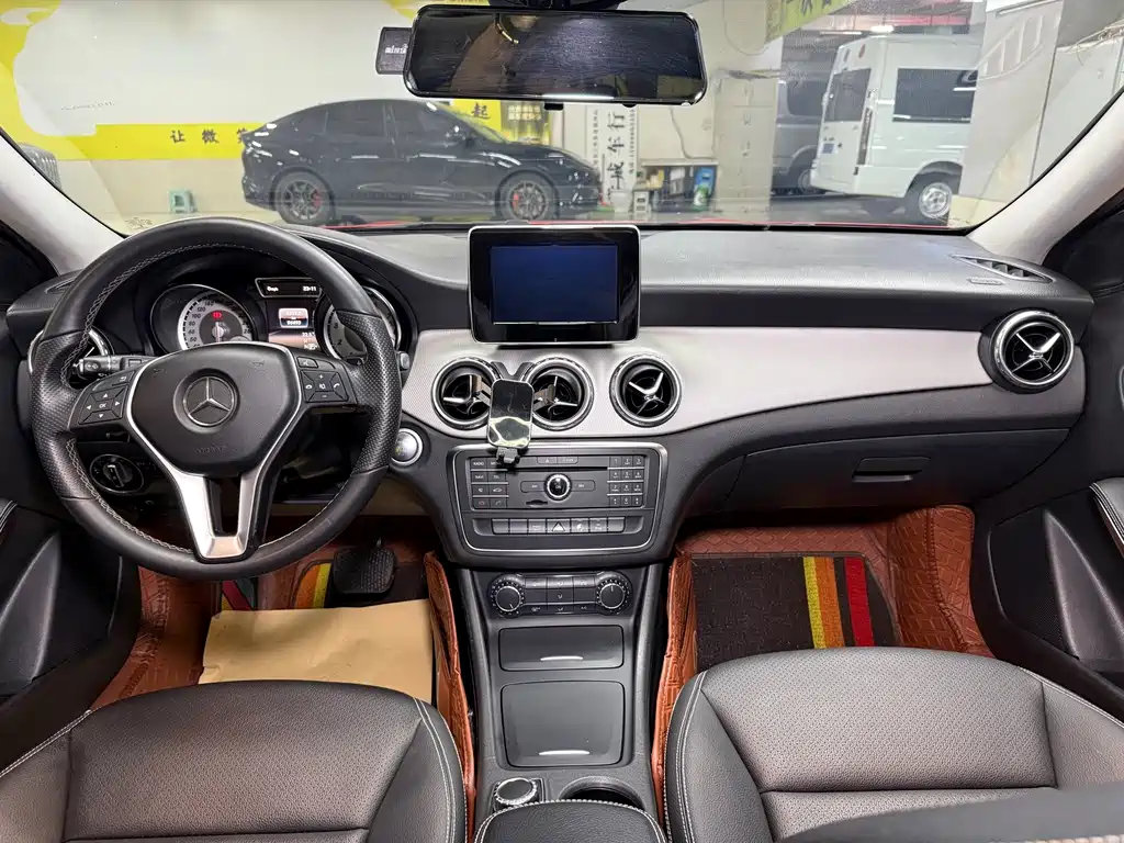 Mercedes GLA 2016 200 Dynamic купить на сайте DeffCars