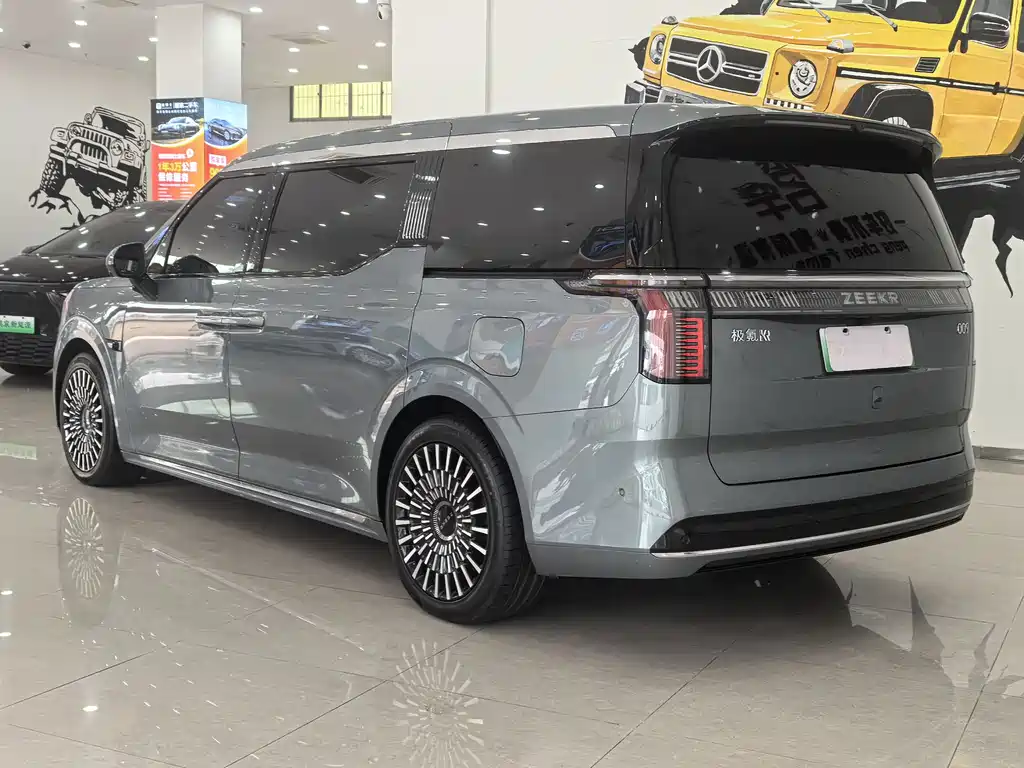 Jikrypton 009 2024 seven-seater aisle version 108kWh купить на сайте DeffCars