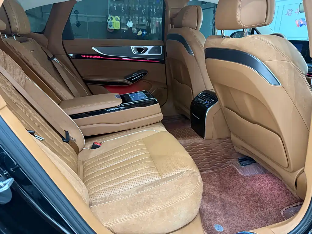 Hongqi H9 2024 2.0T Qixiang Private Fashion Edition купить на сайте DeffCars